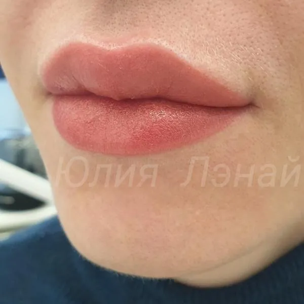 Перманентный макияж губ